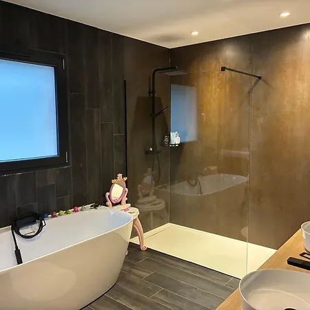 Villa Aloha House 88 *